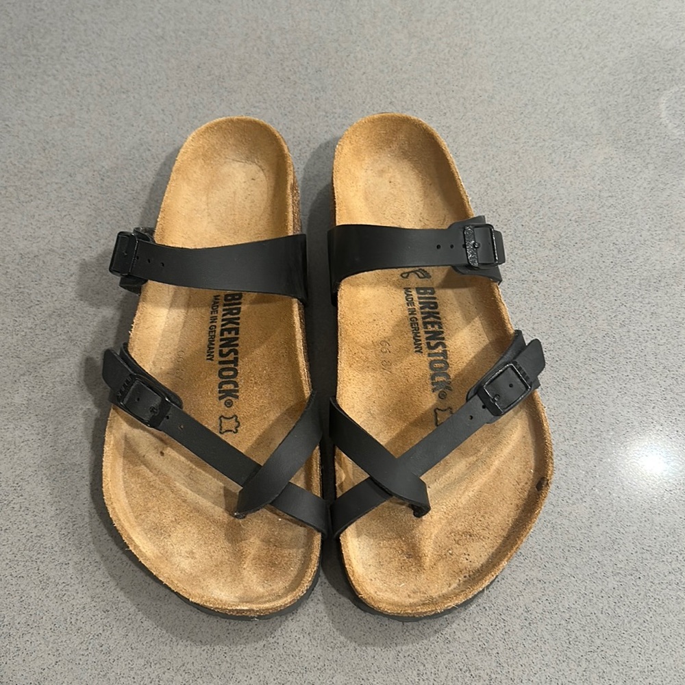 Birkenstock Mayari Black Sandals size 40.
